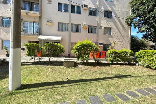 Vista do Quarto 1 de apartamento à venda com 2 quartos, 59m² em Jardim Sulacap, Rio de Janeiro