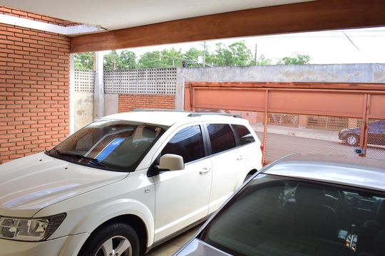 Garagem de casa para alugar com 3 quartos, 250m² em Independência, Ribeirão Preto