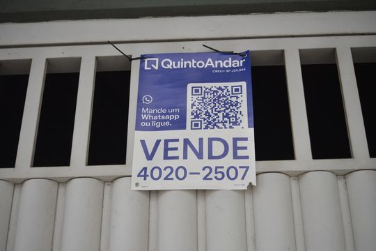 Placa  de casa à venda com 3 quartos, 127m² em Vila Curuçá, Santo André