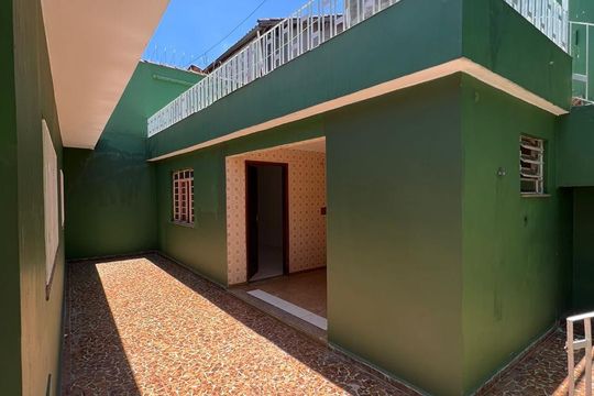 Casa à venda com 3 quartos, 262m² em Centro, Diadema