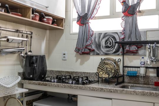Cozinha de apartamento para alugar com 3 quartos, 75m² em Cidade Jardim, Belo Horizonte