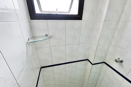 v de apartamento para alugar com 3 quartos, 81m² em Santa Teresinha, São Paulo