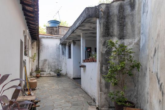 Quintal de casa à venda com 3 quartos, 156m² em Dom Bosco, Belo Horizonte