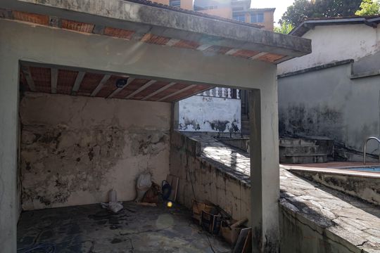 Garagem de casa à venda com 3 quartos, 156m² em Dom Bosco, Belo Horizonte