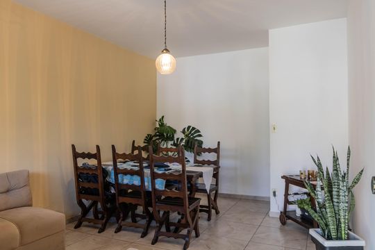 Casa à venda com 3 quartos, 156m² em Dom Bosco, Belo Horizonte