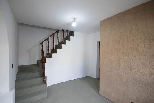Sala  de casa à venda com 3 quartos, 150m² em Vila Constança, São Paulo