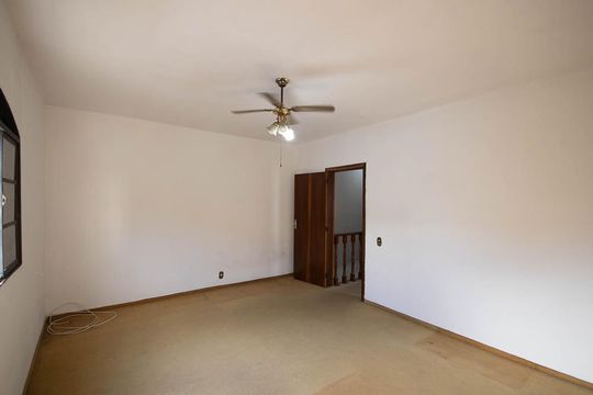 Quarto 3 de casa à venda com 3 quartos, 150m² em Vila Constança, São Paulo