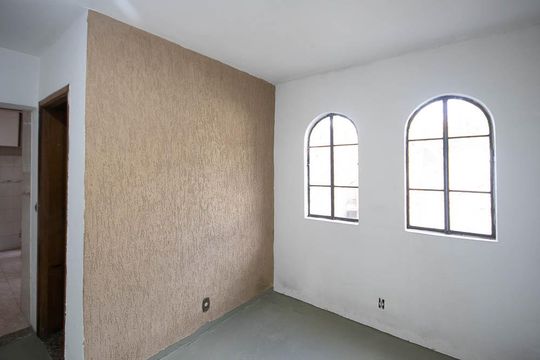 Sala  de casa à venda com 3 quartos, 150m² em Vila Constança, São Paulo