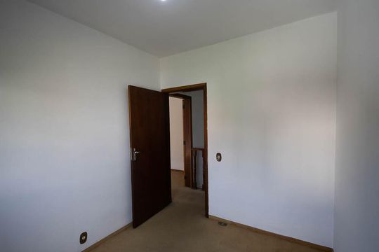 Quarto 2 de casa à venda com 3 quartos, 150m² em Vila Constança, São Paulo
