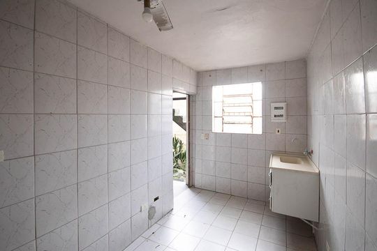 Cozinha casa 2 de casa à venda com 3 quartos, 150m² em Vila Constança, São Paulo