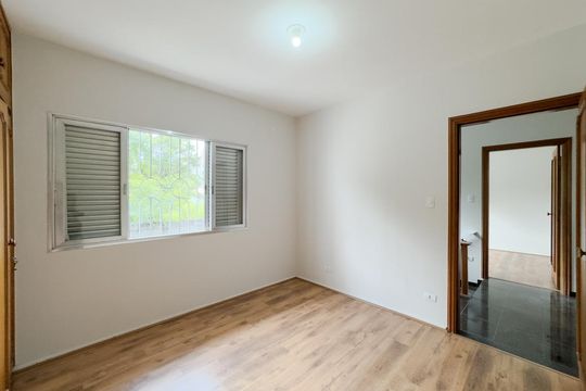 Quarto 2 de casa à venda com 4 quartos, 350m² em Vila Madalena, São Paulo