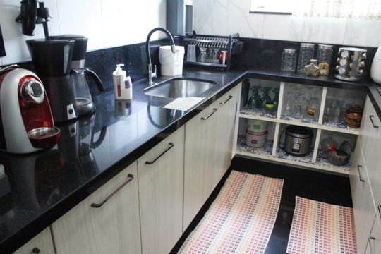 Cozinha de apartamento à venda com 2 quartos, 65m² em Taquara, Rio de Janeiro