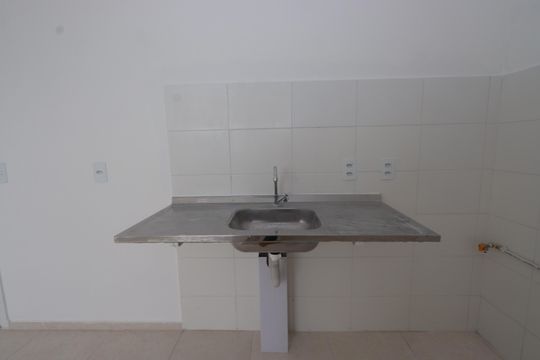 Cozinha de apartamento para alugar com 2 quartos, 35m² em Jardim Adutora, São Paulo