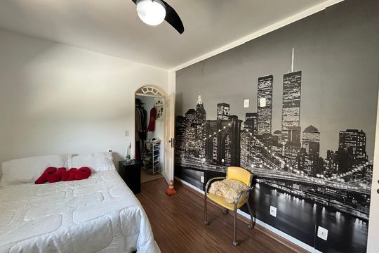 Quarto 1 de casa para alugar com 3 quartos, 300m² em Vila Valqueire, Rio de Janeiro