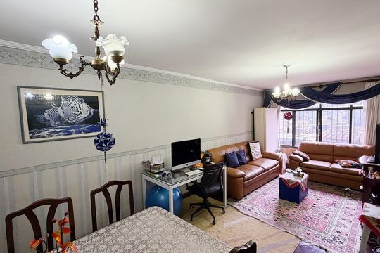 Sala  de casa à venda com 3 quartos, 165m² em Jardim Ester Yolanda, São Paulo