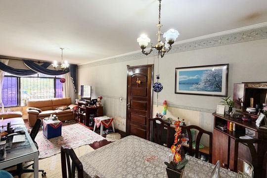 Sala  de casa à venda com 3 quartos, 165m² em Jardim Ester Yolanda, São Paulo