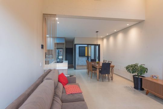 Casa para alugar com 3 quartos, 167m² em Jardim Ipaussurama, Campinas