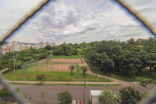 Vista de apartamento à venda com 2 quartos, 58m² em Jardim Carvalho, Porto Alegre