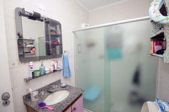 Banheiro da Suíte de casa à venda com 3 quartos, 180m² em Cidade São Jorge, Santo André