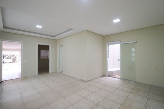 Casa para alugar com 3 quartos, 160m² em Vila Tiberio, Ribeirão Preto