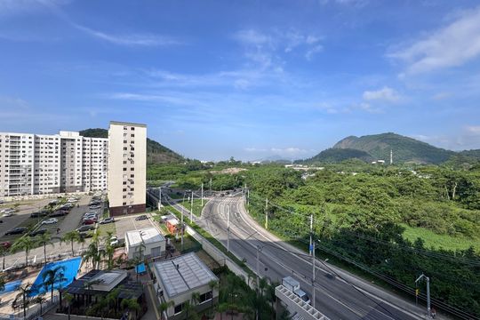 Sala - Vista de apartamento para alugar com 2 quartos, 56m² em Barra Olímpica, Rio de Janeiro