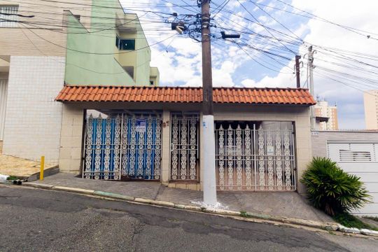 Fachada de casa à venda com 2 quartos, 105m² em Jardim Cotiana, São Paulo