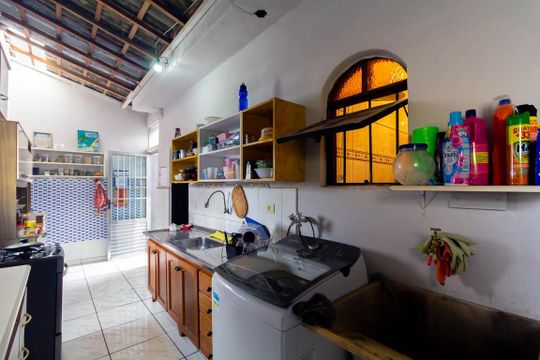 Cozinha de casa à venda com 2 quartos, 105m² em Jardim Cotiana, São Paulo
