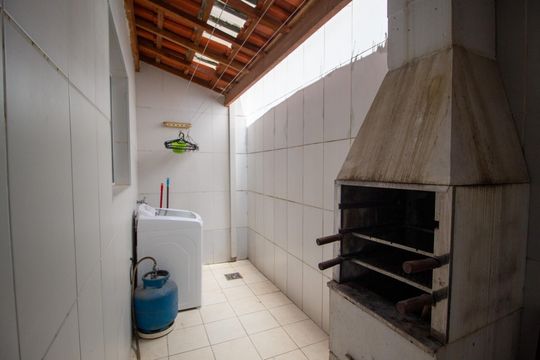 Área de Serviço de casa de condomínio para alugar com 2 quartos, 75m² em Jardim Karolyne, Votorantim