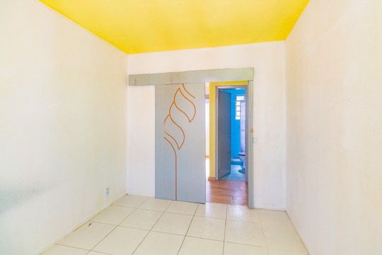 Quarto  de kitnet/studio para alugar com 1 quarto, 70m² em Rubem Berta, Porto Alegre