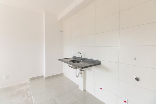 Studio - Cozinha e Área de Serviço de kitnet/studio à venda com 1 quarto, 29m² em Vila Carrão, São Paulo