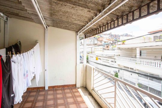 Varanda de casa à venda com 3 quartos, 80m² em Cidade Júlia, São Paulo