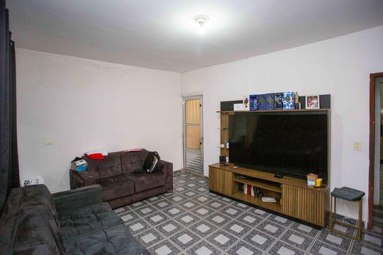 Casa à venda com 3 quartos, 80m² em Cidade Júlia, São Paulo