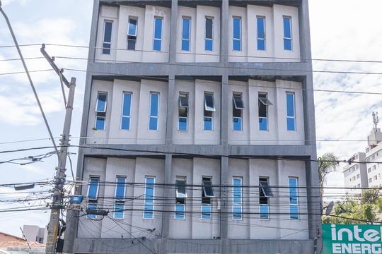 Fachada de kitnet/studio para alugar com 1 quarto, 21m² em Vila Marieta, São Paulo