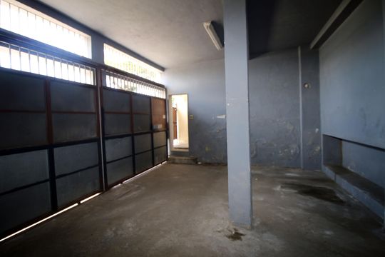 Garagem de casa à venda com 4 quartos, 386m² em Vaz Lobo, Rio de Janeiro