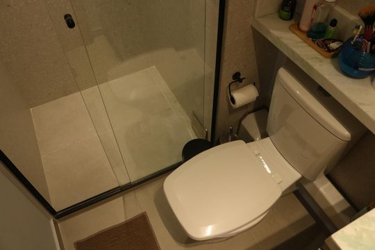 Banheiro 1 de apartamento à venda com 2 quartos, 50m² em Água Branca, São Paulo