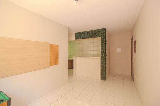 Sala de apartamento para alugar com 1 quarto, 46m² em Santo Antônio, Porto Alegre