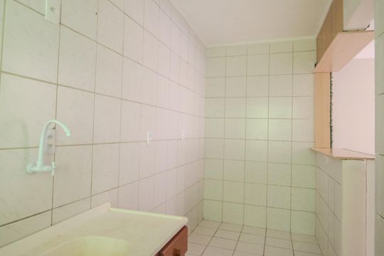 Cozinha/Area de serviço de apartamento para alugar com 1 quarto, 46m² em Santo Antônio, Porto Alegre
