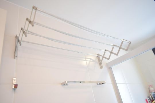 Banheiro de apartamento para alugar com 1 quarto, 55m² em Pinheiros, São Paulo