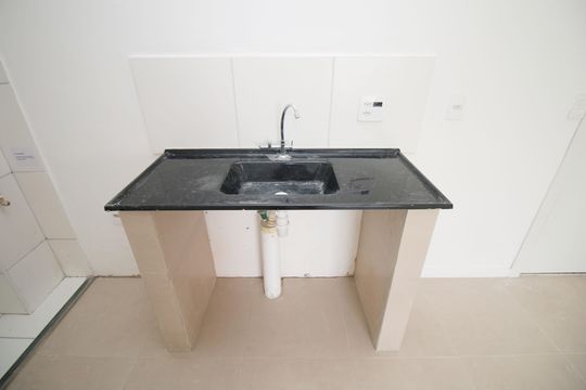 Cozinha de apartamento para alugar com 2 quartos, 40m² em Irajá, Rio de Janeiro
