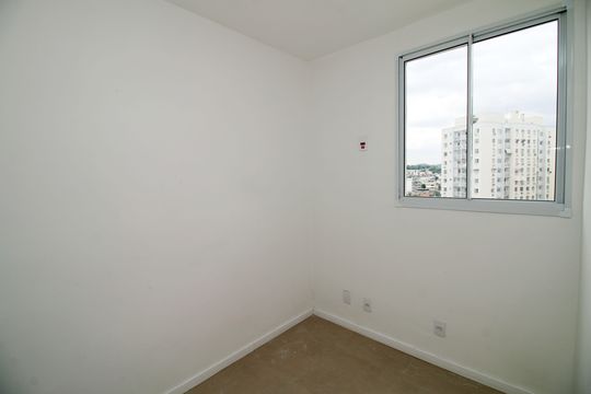 Quarto 2 de apartamento para alugar com 2 quartos, 40m² em Irajá, Rio de Janeiro