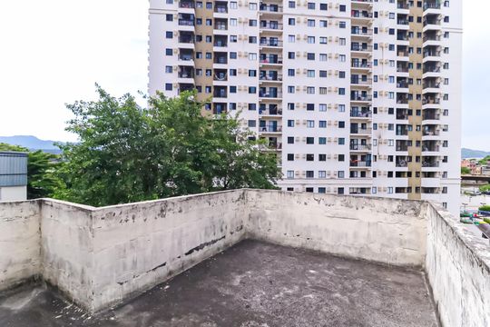 Terraço de casa à venda com 2 quartos, 303m² em Del Castilho, Rio de Janeiro