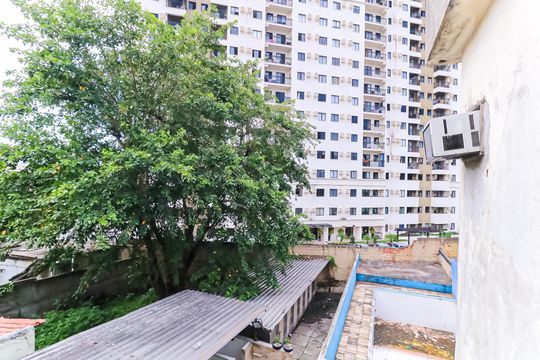 Área de Serviço vista de casa à venda com 2 quartos, 303m² em Del Castilho, Rio de Janeiro