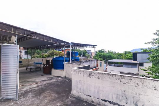 Terraço de casa à venda com 2 quartos, 303m² em Del Castilho, Rio de Janeiro
