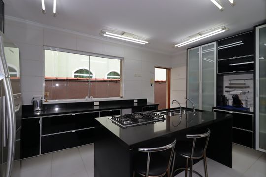 Cozinha de casa à venda com 3 quartos, 235m² em Vila Curuçá, Santo André