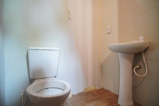 Banheiro de kitnet/studio para alugar com 1 quarto, 26m² em Fazenda São Borja, São Leopoldo
