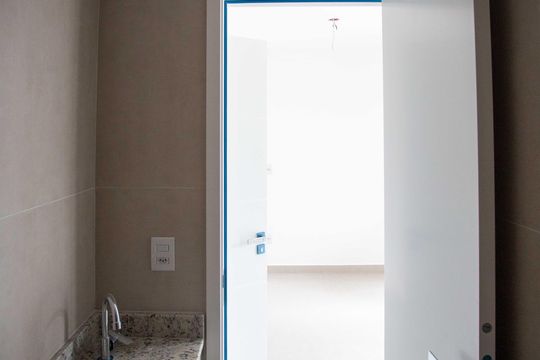 Banheiro de apartamento à venda com 1 quarto, 32m² em Centro, Diadema