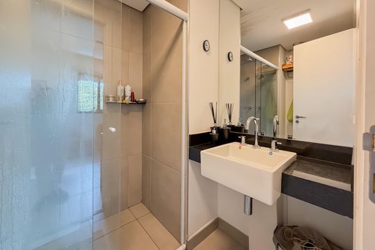 Banheiro de kitnet/studio para alugar com 1 quarto, 42m² em Vila Mariana, São Paulo