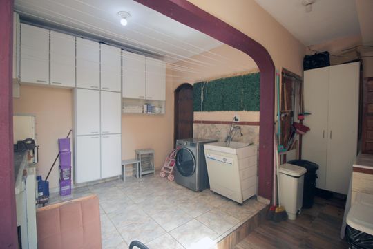 Área de Serviço de casa à venda com 4 quartos, 180m² em Vila Humaita, Santo André