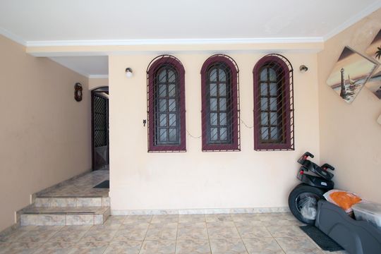 Garagem de casa à venda com 4 quartos, 180m² em Vila Humaita, Santo André