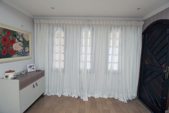 Sala de casa à venda com 4 quartos, 180m² em Vila Humaita, Santo André